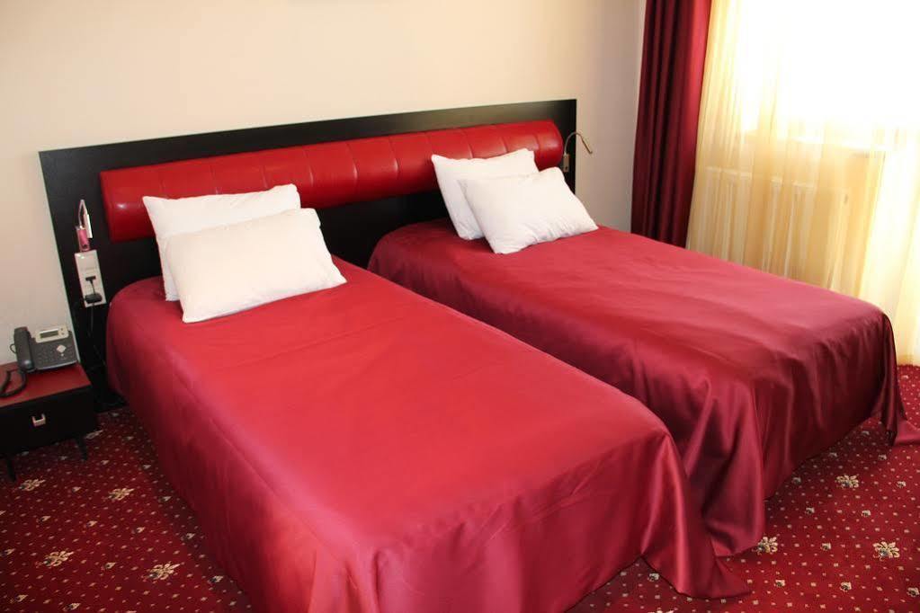 Hotel Villa Palace Bakuriani Eksteriør bilde
